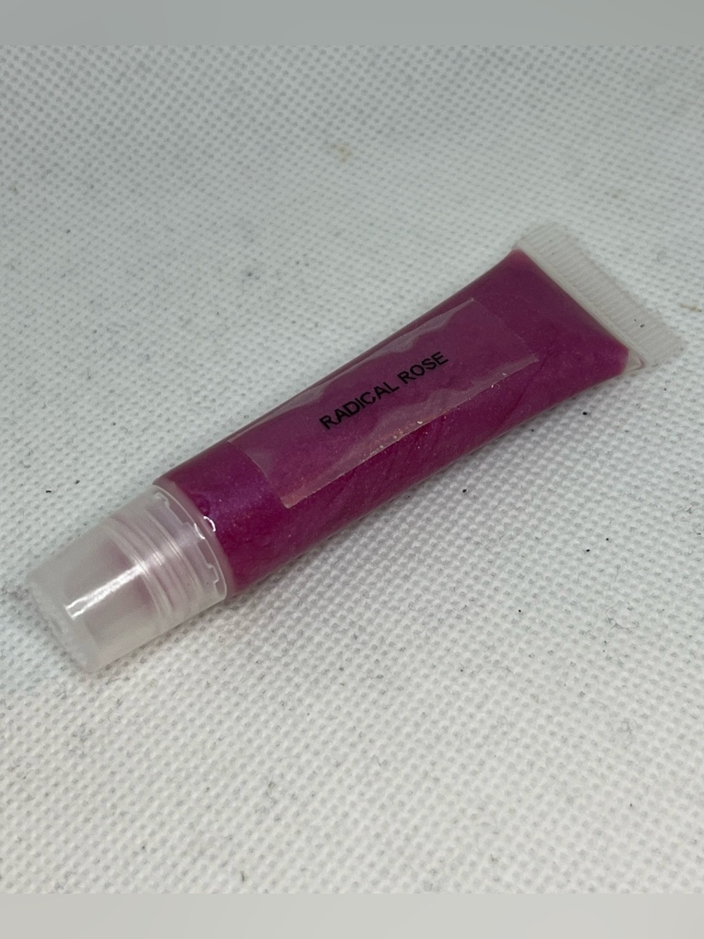 YLQ Lip Gloss Radical Rose